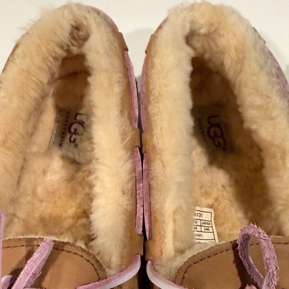 UGG Chestnut Suede Moccasin Slippers with Light Pink Trim - Picture 3 of 3